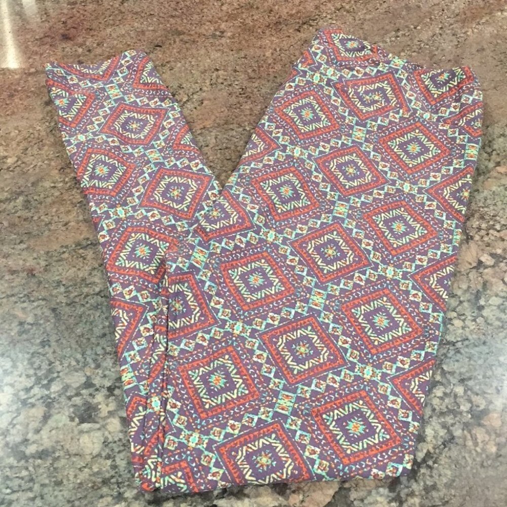 TC NWOT LuLaRoe Leggings H03 4378